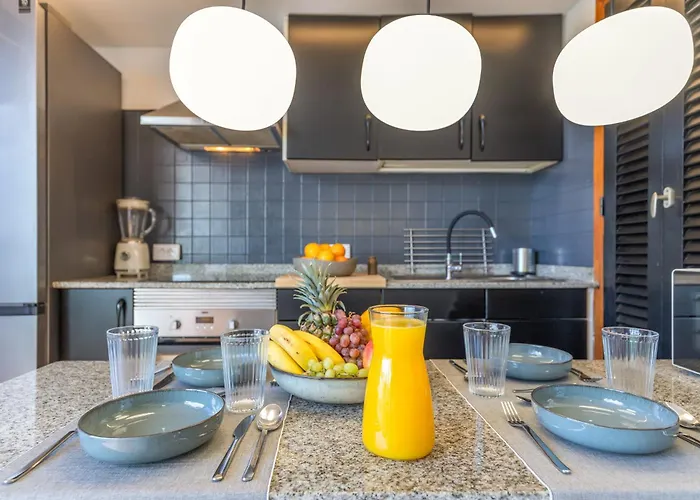 Arizona's Bay Mogán